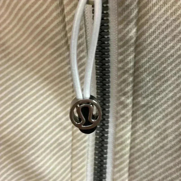 Lululemon Rollin With My Omies Hoodie Size 8 - Picture 6 of 9